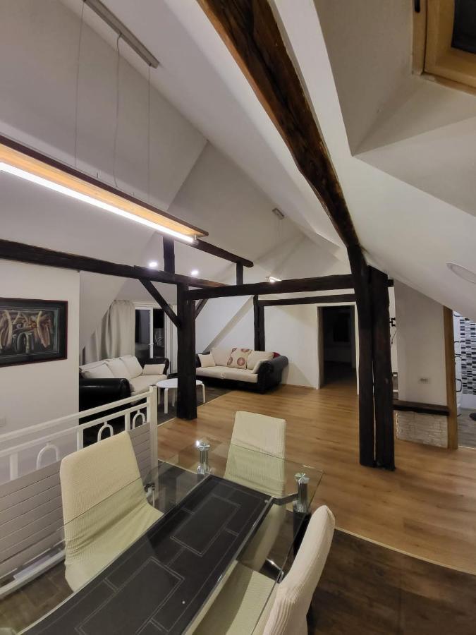 Apartman Buzanova Lägenhet Zagreb Exteriör bild