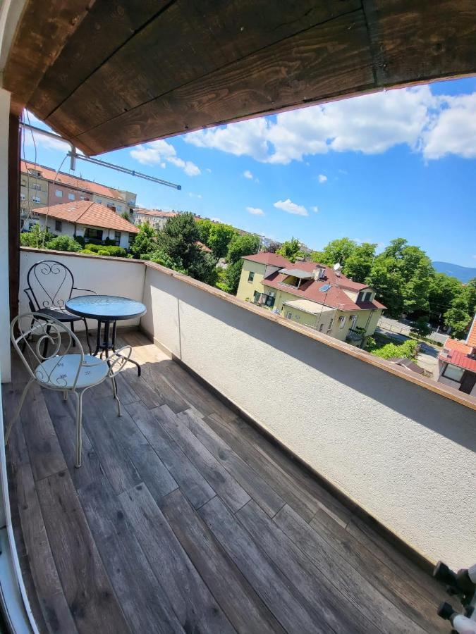 Apartman Buzanova Lägenhet Zagreb Exteriör bild