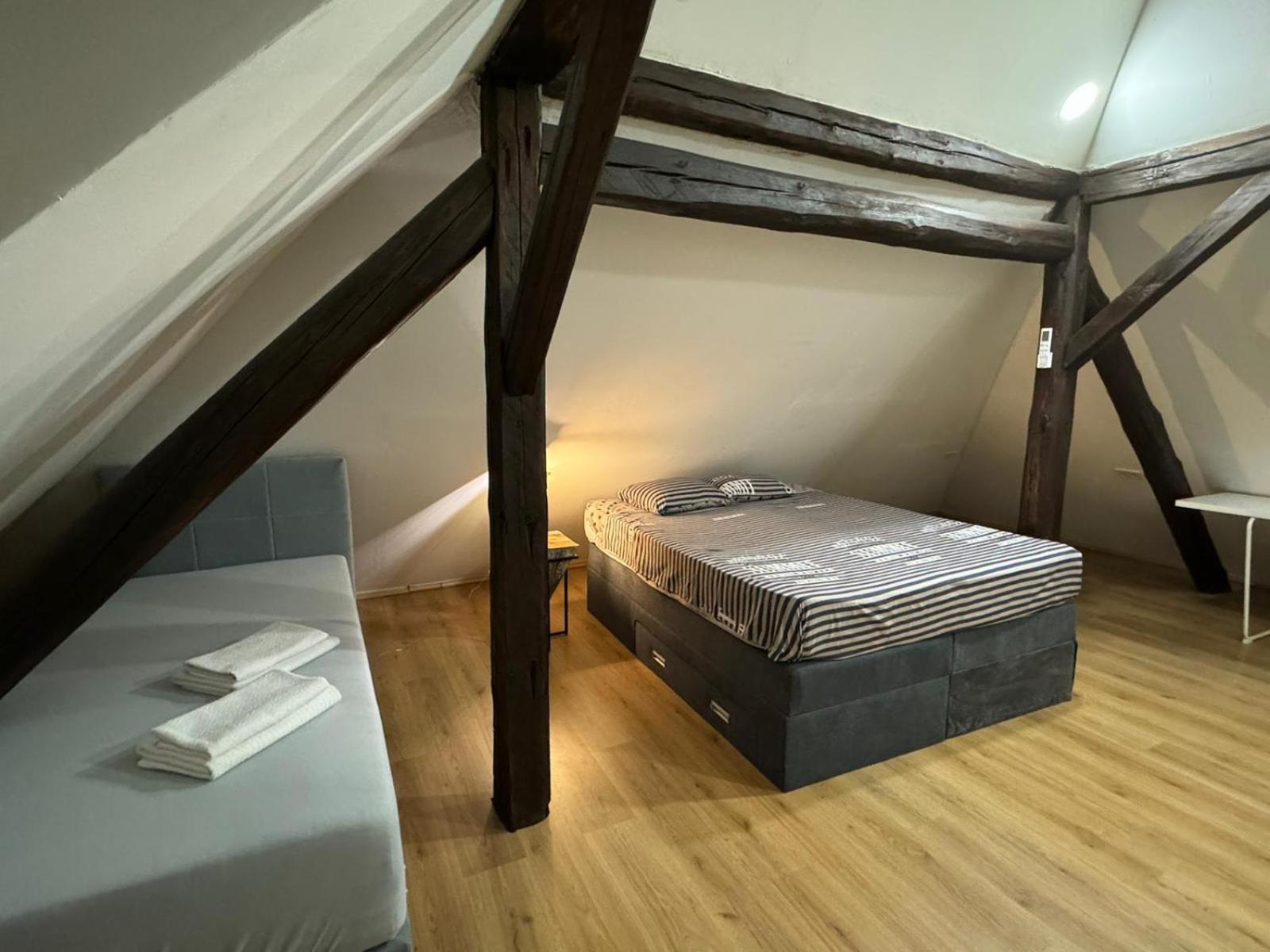 Apartman Buzanova Lägenhet Zagreb Exteriör bild